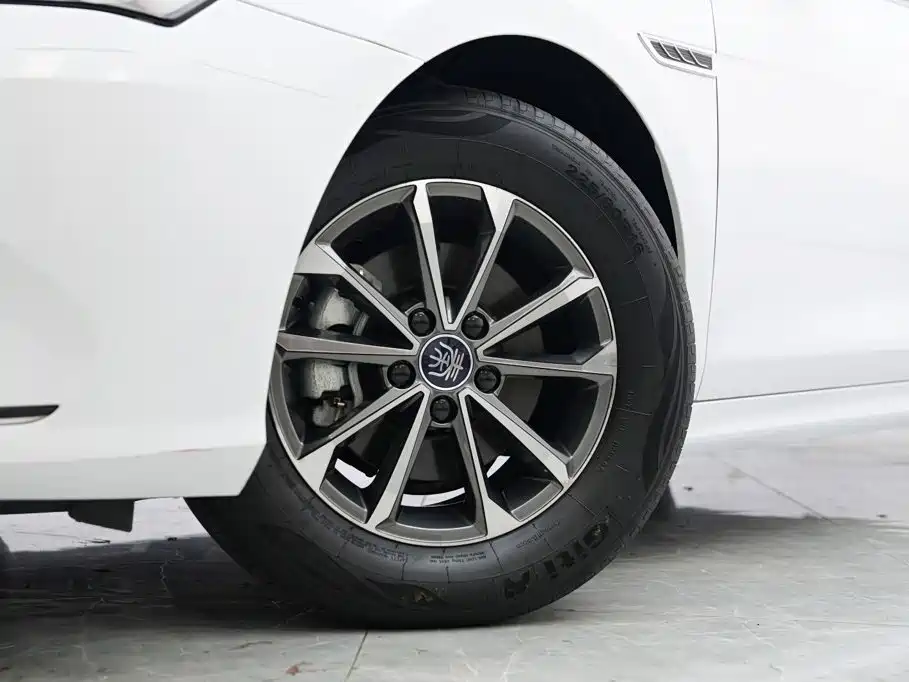 BYD Qin PLUS — миниатюра 3