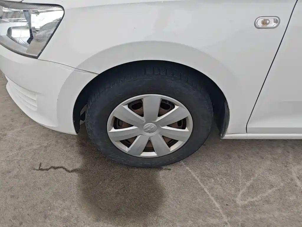 Volkswagen Santana — миниатюра 25