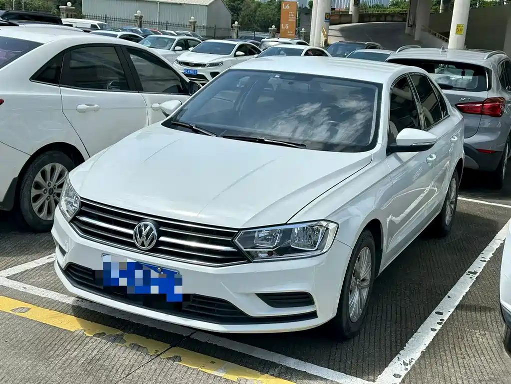 Volkswagen Bora — миниатюра 2