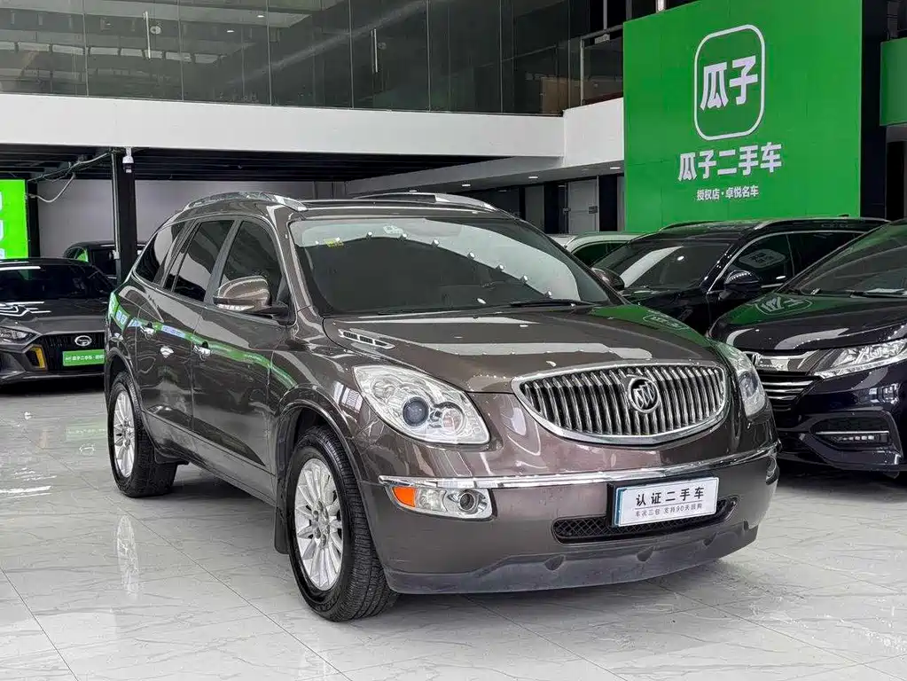 Buick Enclave — миниатюра 3