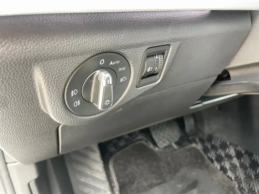 Volkswagen Bora — миниатюра 11