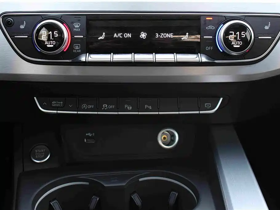 Audi A4L — миниатюра 7