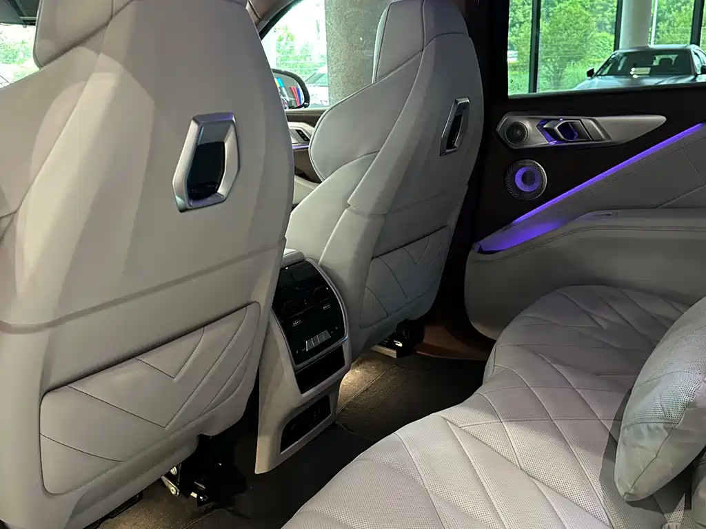 BMW XM — миниатюра 5