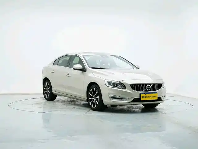 Volvo S60 — миниатюра 3
