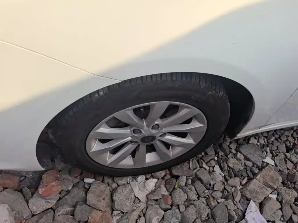 Roewe Roewe i6 Classic — миниатюра 23