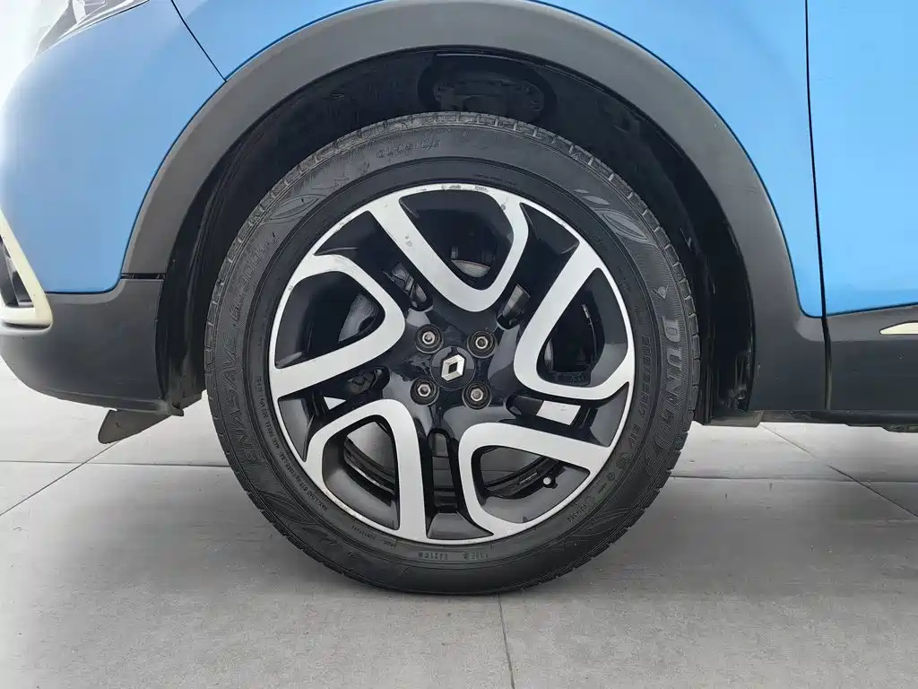 Renault Captur — миниатюра 17