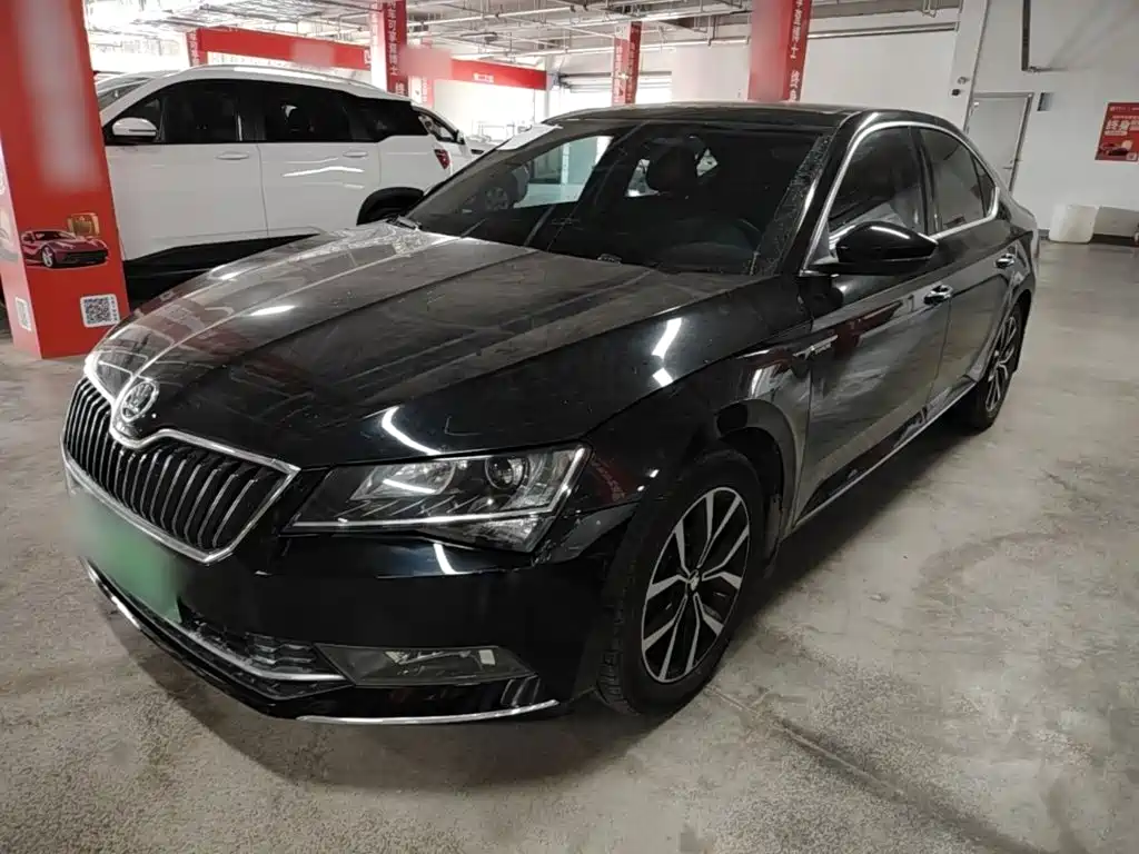 Skoda Superb — миниатюра 2