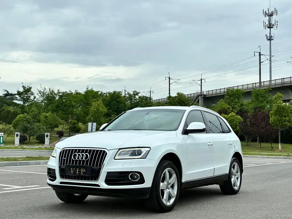 Купить Audi Q5