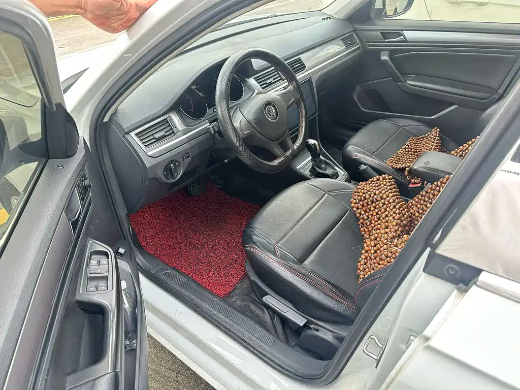 Volkswagen Bora — миниатюра 5