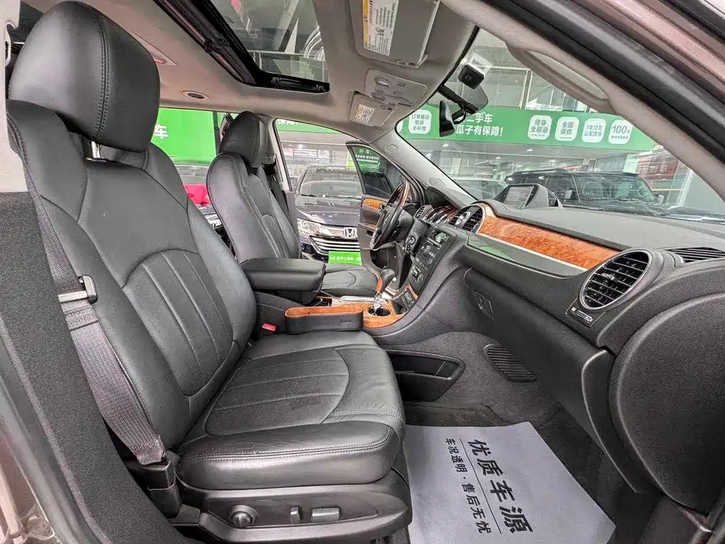 Buick Enclave — миниатюра 18