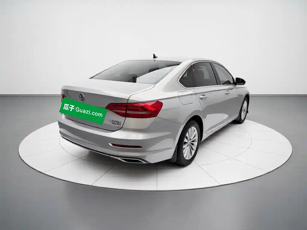 Volkswagen Lavida — миниатюра 6