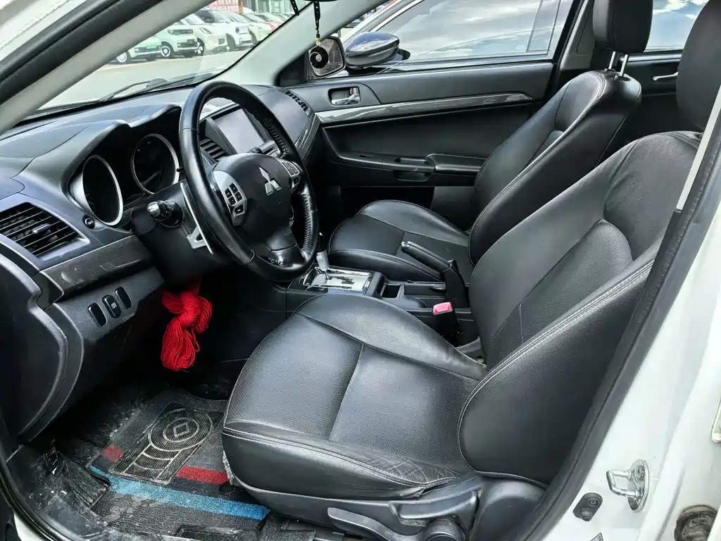 Mitsubishi Lancer EX — миниатюра 4