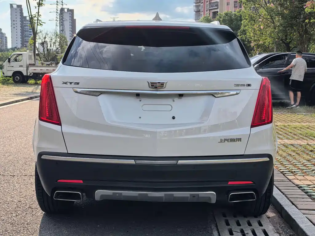 Cadillac XT5 — миниатюра 8