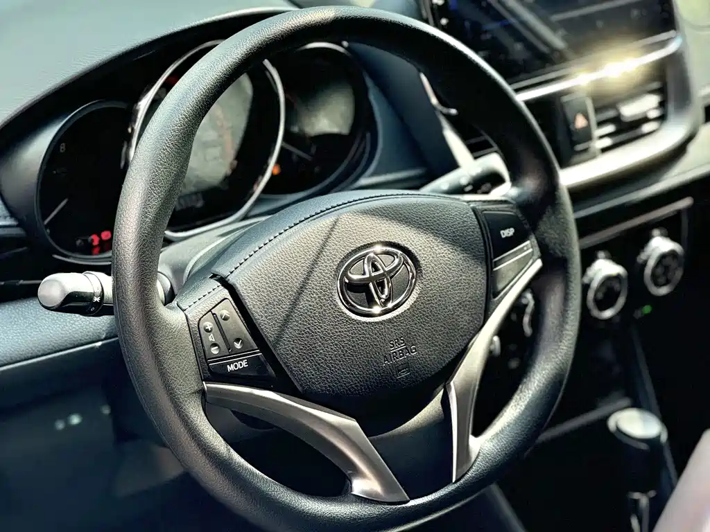 Toyota Yaris L — миниатюра 14