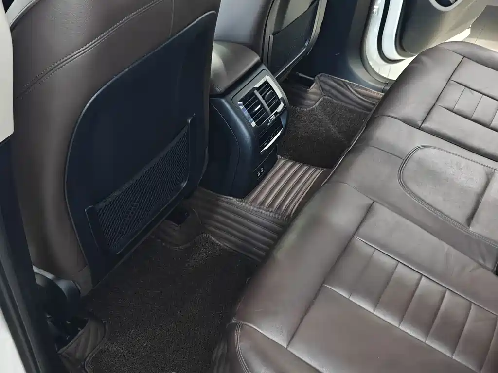 BMW X3 — миниатюра 10