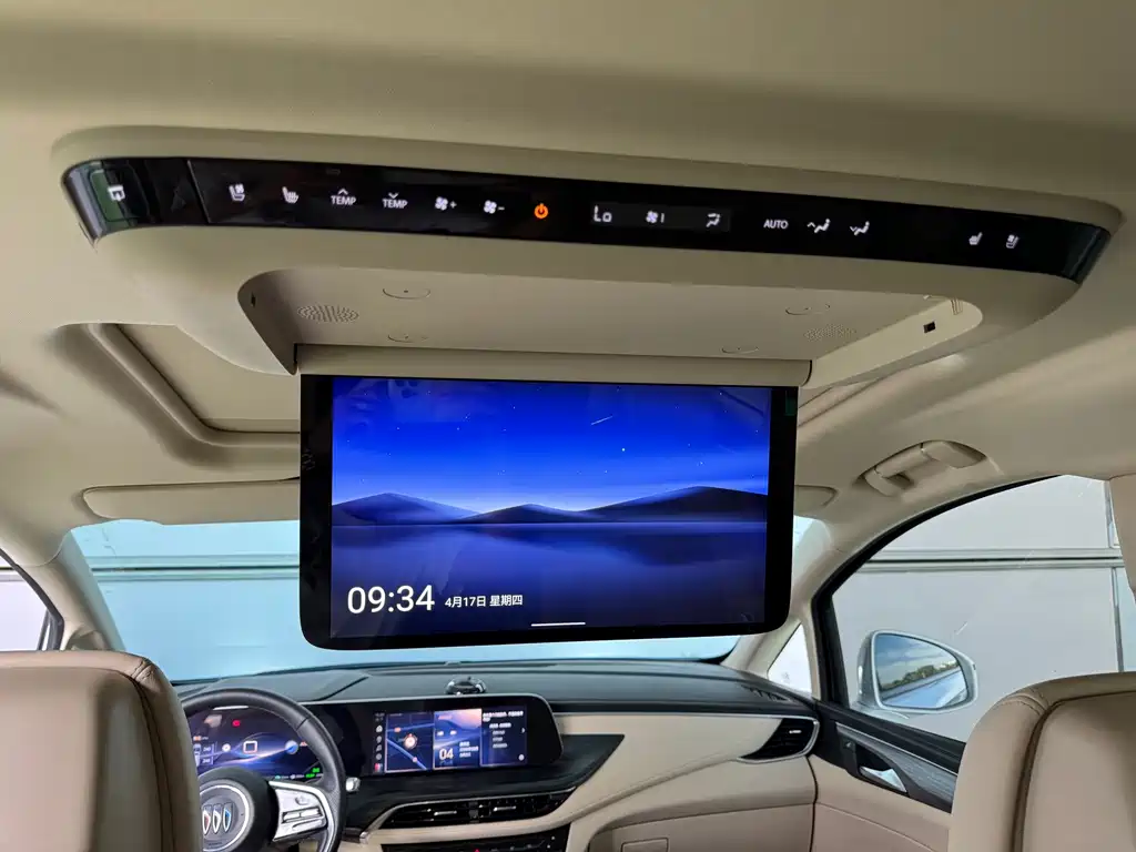 Buick GL8 Hybrid — миниатюра 7