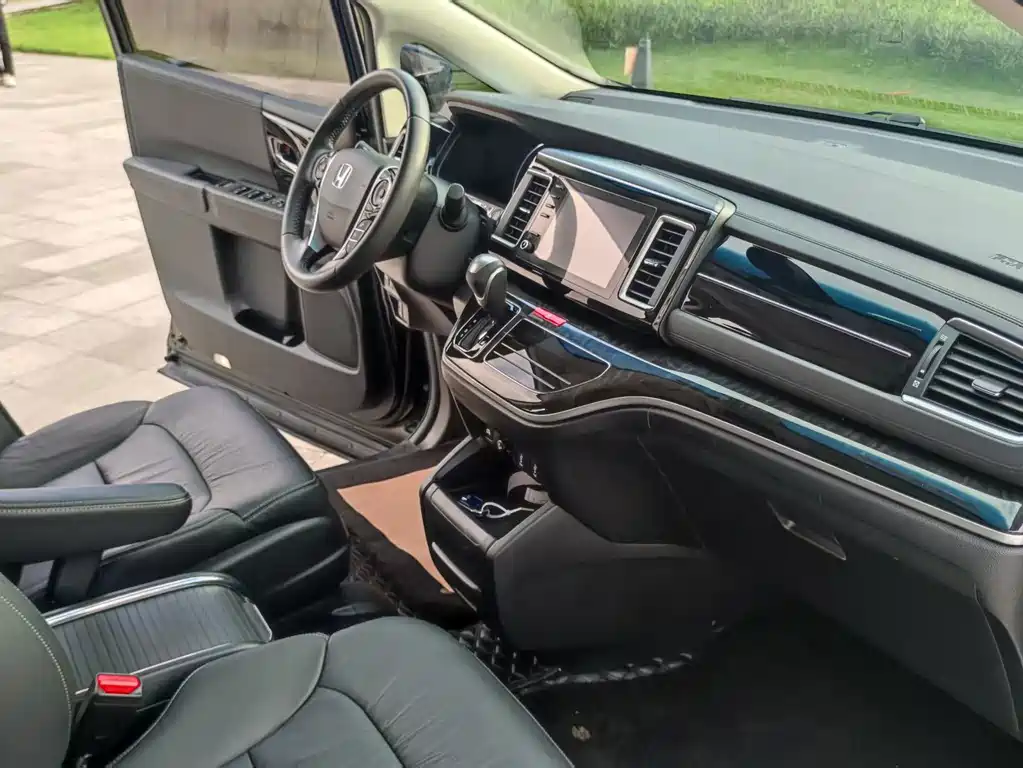 Honda Elysion — миниатюра 15
