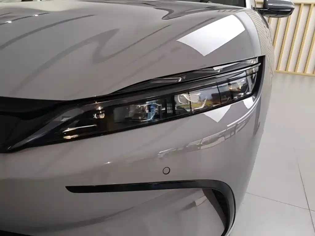 BYD Han — миниатюра 24