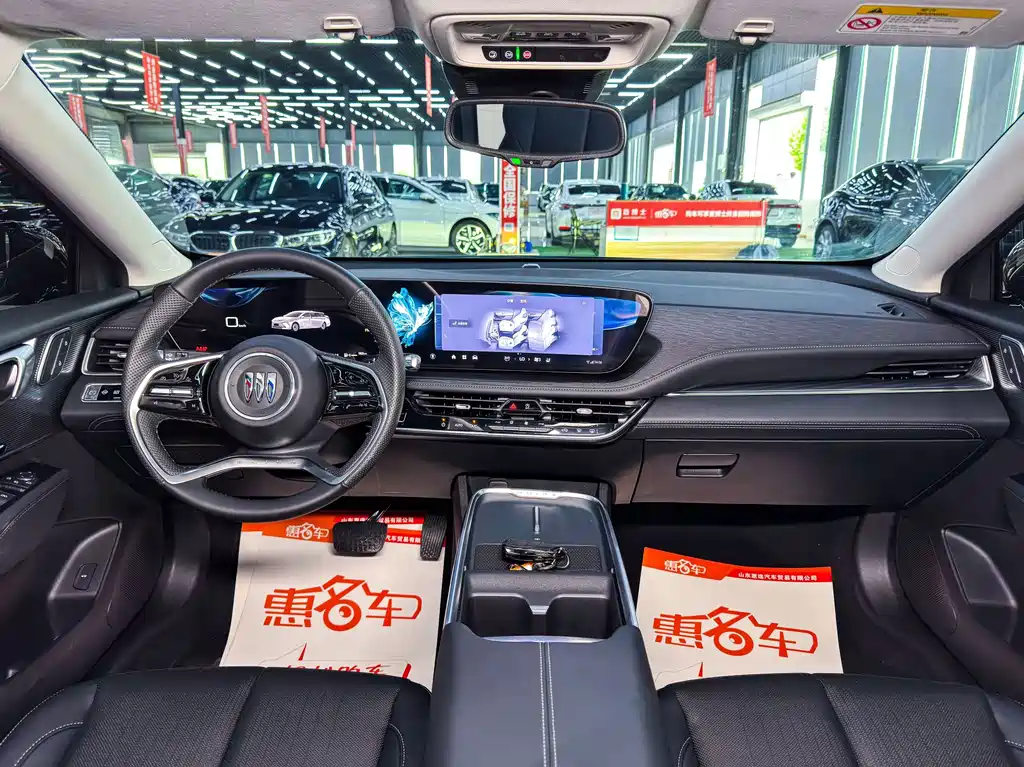 Buick LaCrosse — миниатюра 10