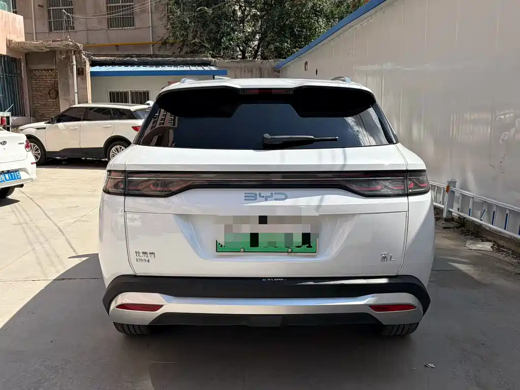 BYD L DM-i — миниатюра 5