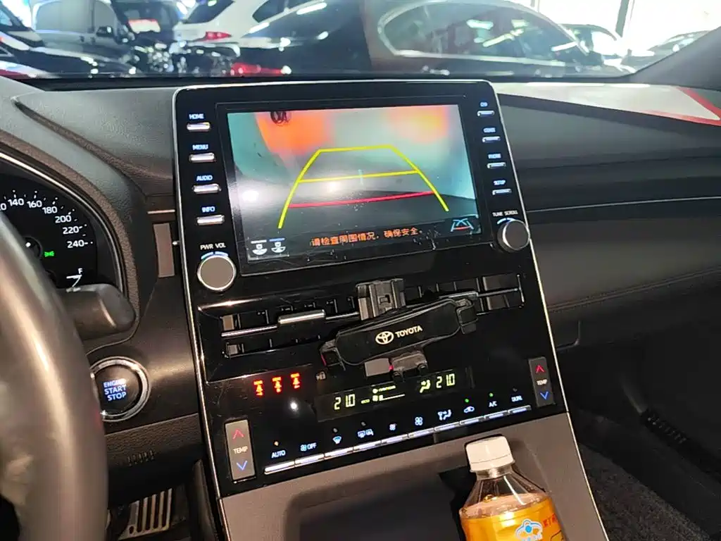 Toyota Avalon — миниатюра 13