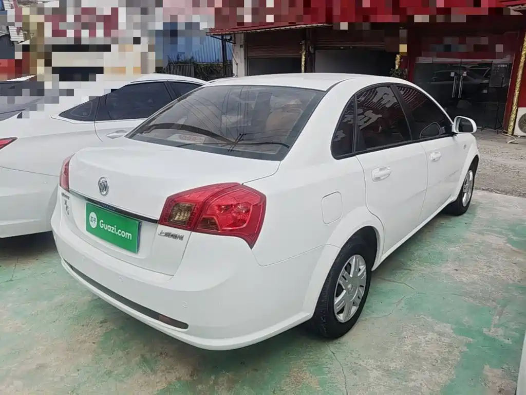 Buick Excelle — миниатюра 7