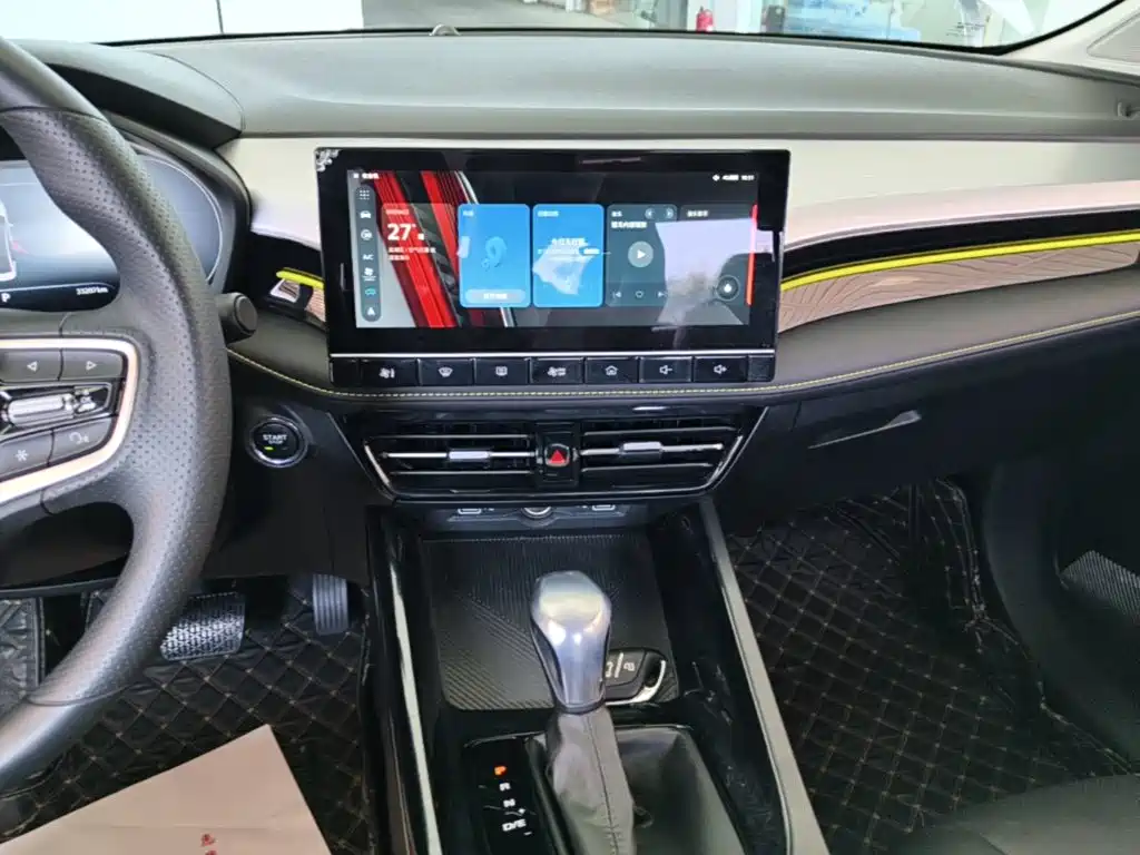 Roewe i5 — миниатюра 13