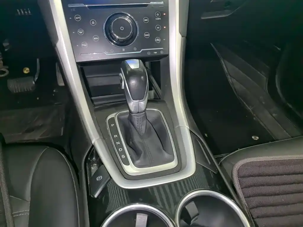 Ford Mondeo — миниатюра 14