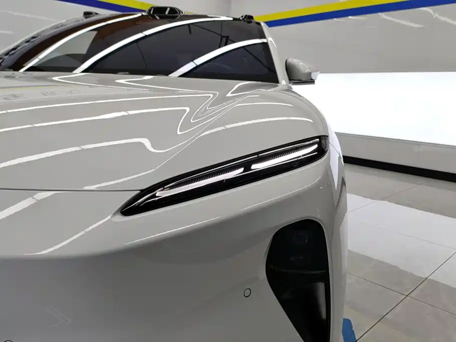 NIO ET5 — миниатюра 5