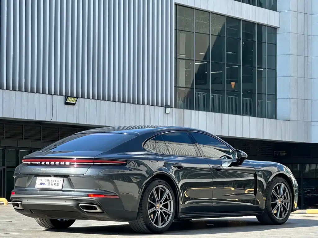 Porsche Panamera — миниатюра 6