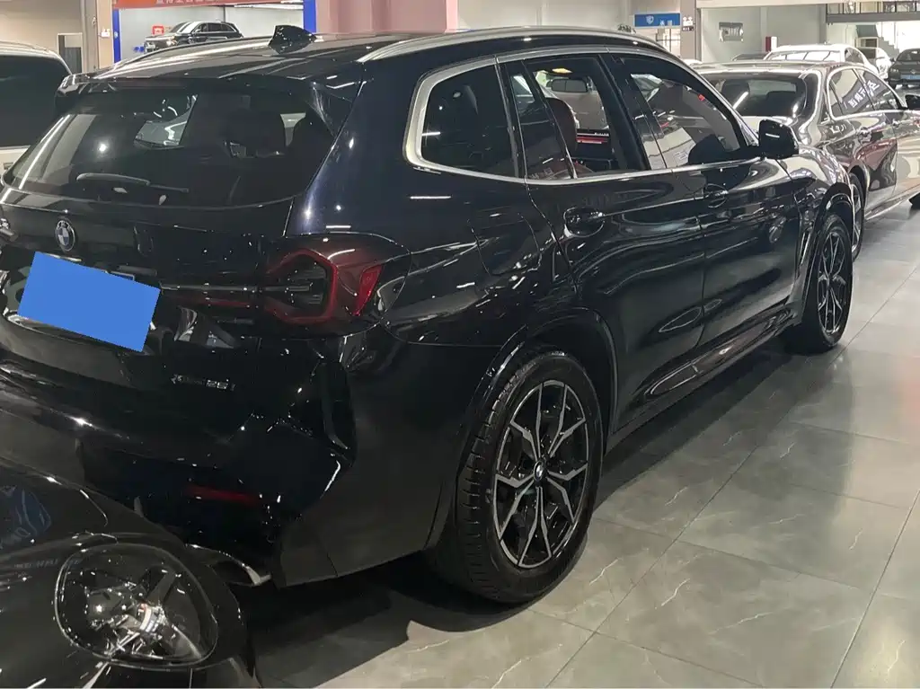BMW X3 — миниатюра 11