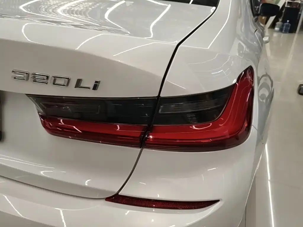 BMW 3 Series — миниатюра 8