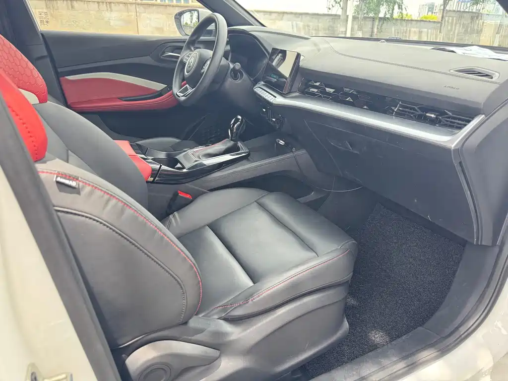 MG MG5 — миниатюра 13