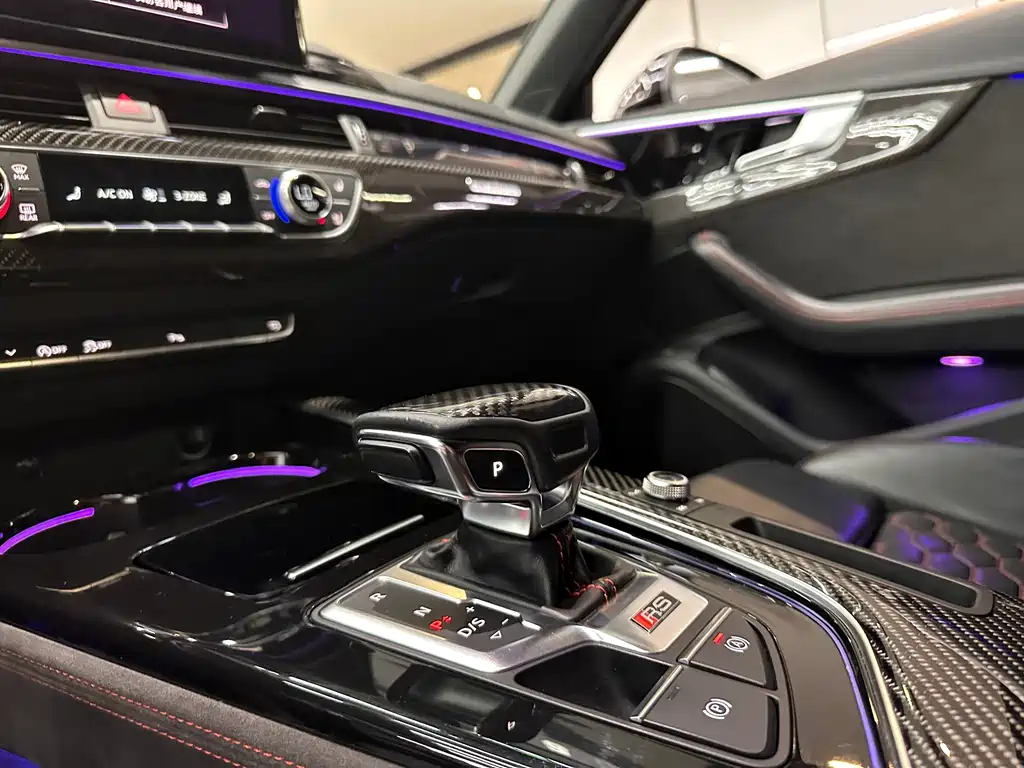 Audi RS 4 — миниатюра 8