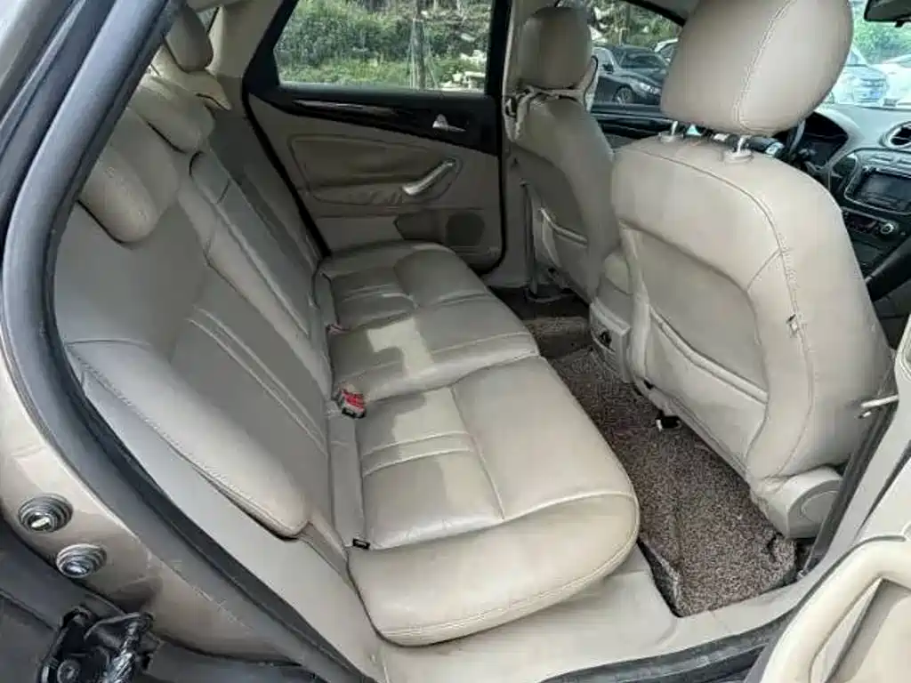 Ford Mondeo Zhisheng — миниатюра 6