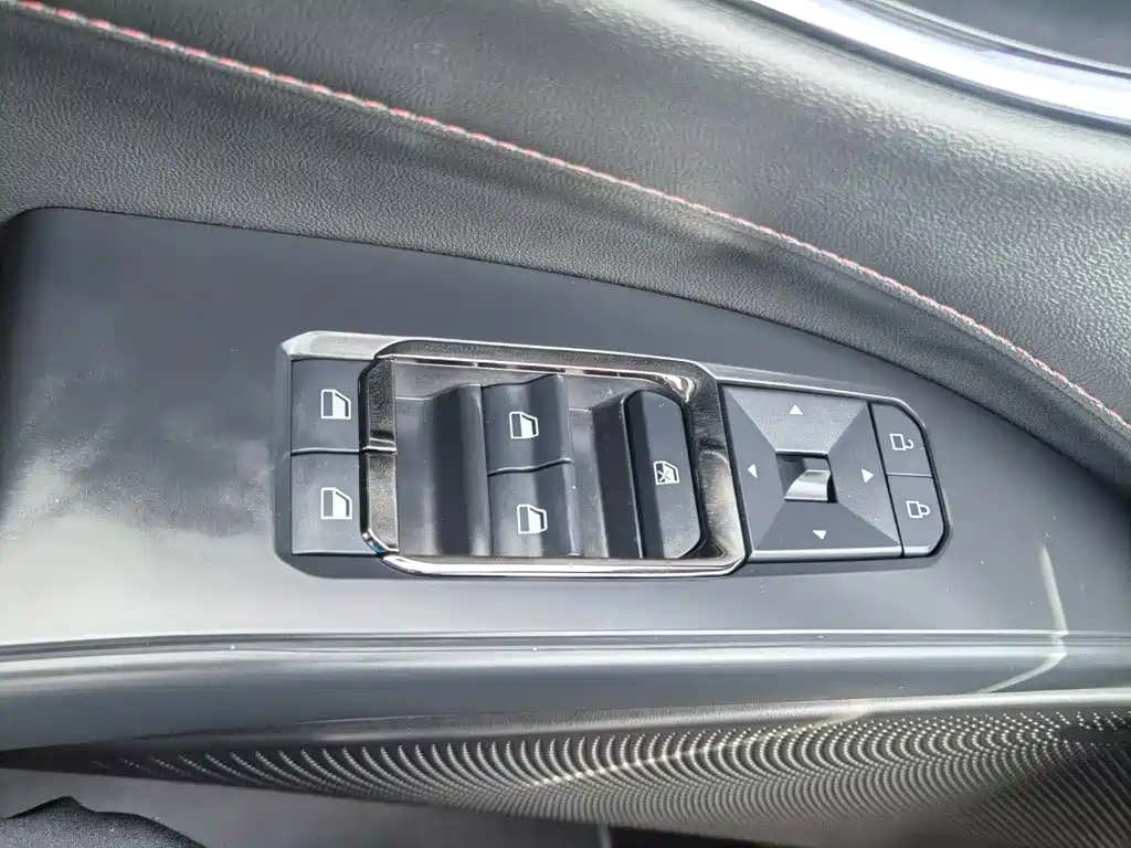 Ford Mondeo — миниатюра 29