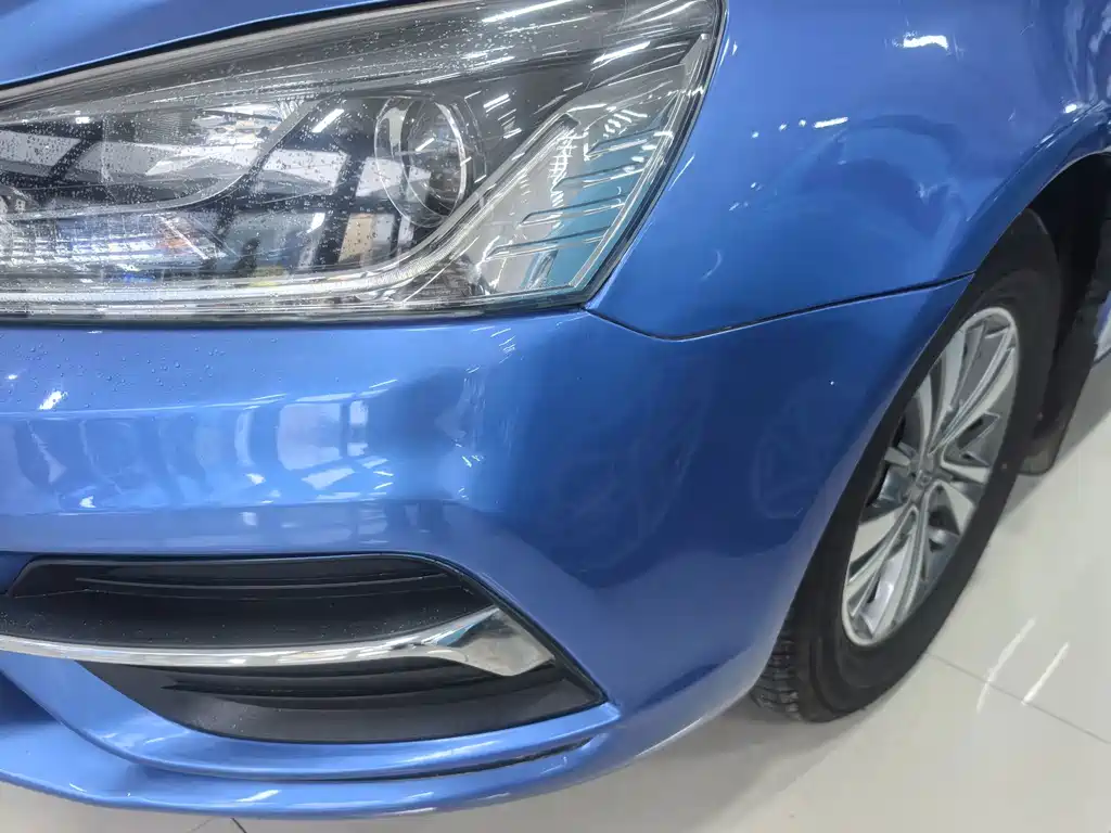 Geely Emgrand — миниатюра 15