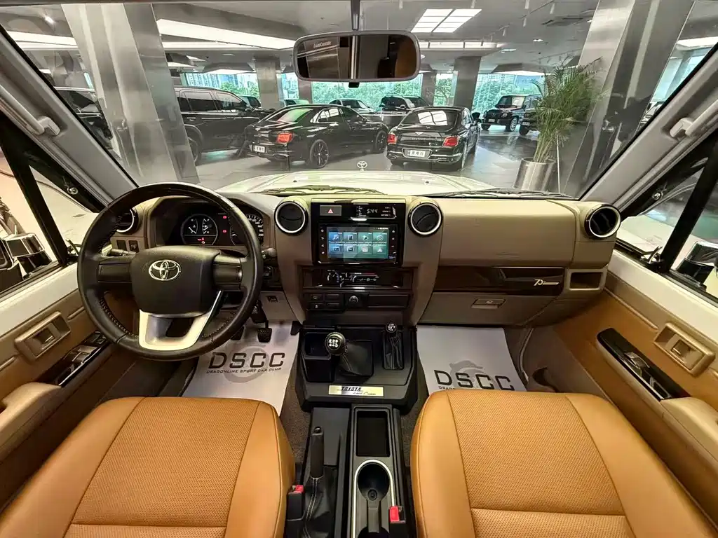 Toyota Land Cruiser — миниатюра 12