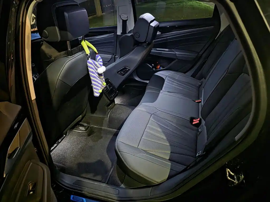 Volkswagen Passat — миниатюра 12