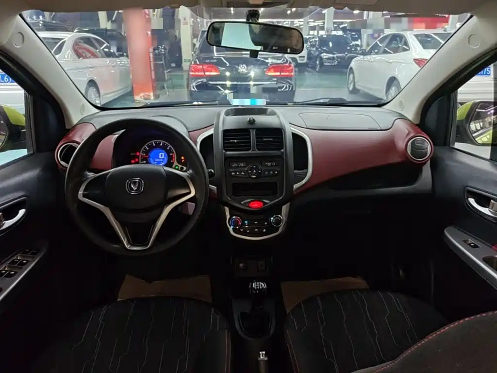 Changan BenBen — миниатюра 10