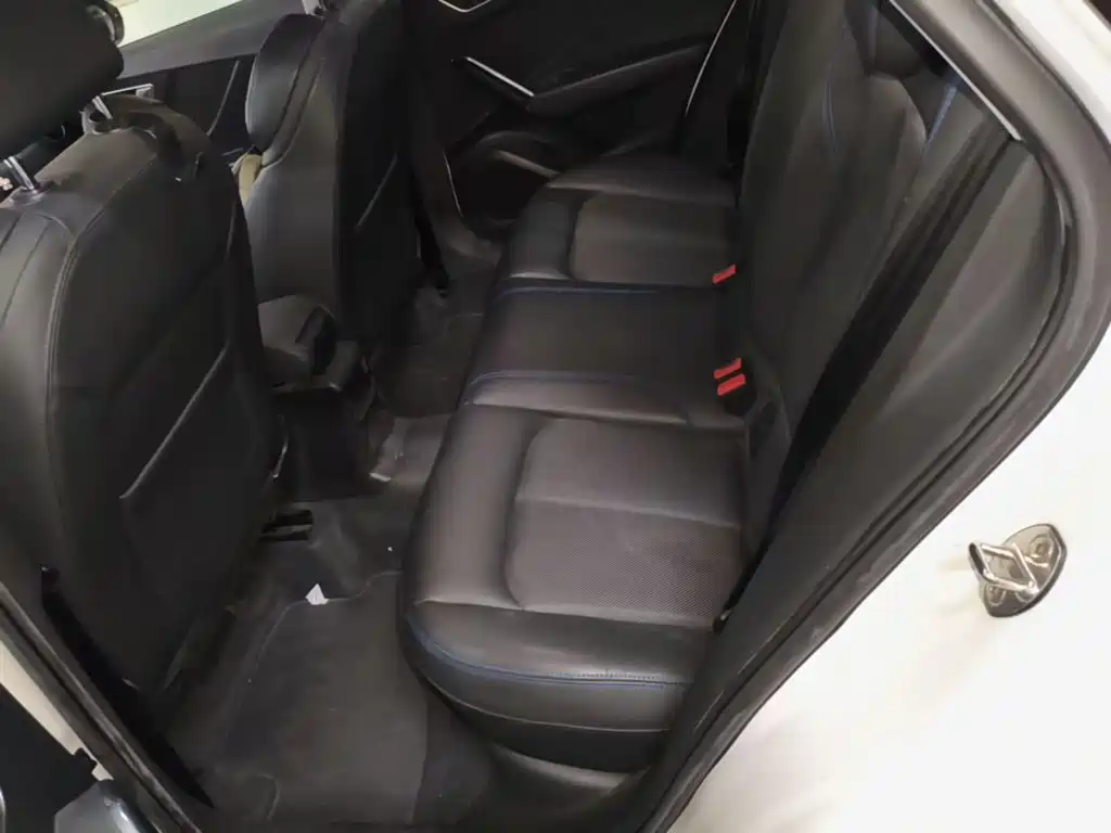 Audi Q2L e-tron — миниатюра 17