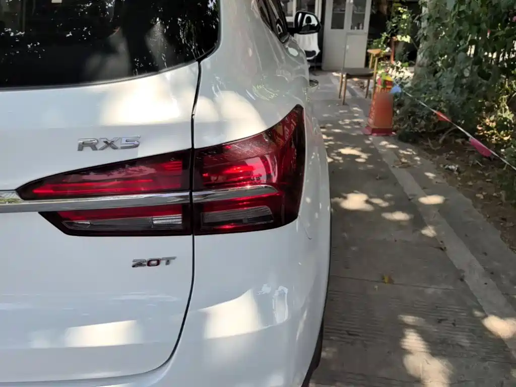 Roewe RX5 — миниатюра 8