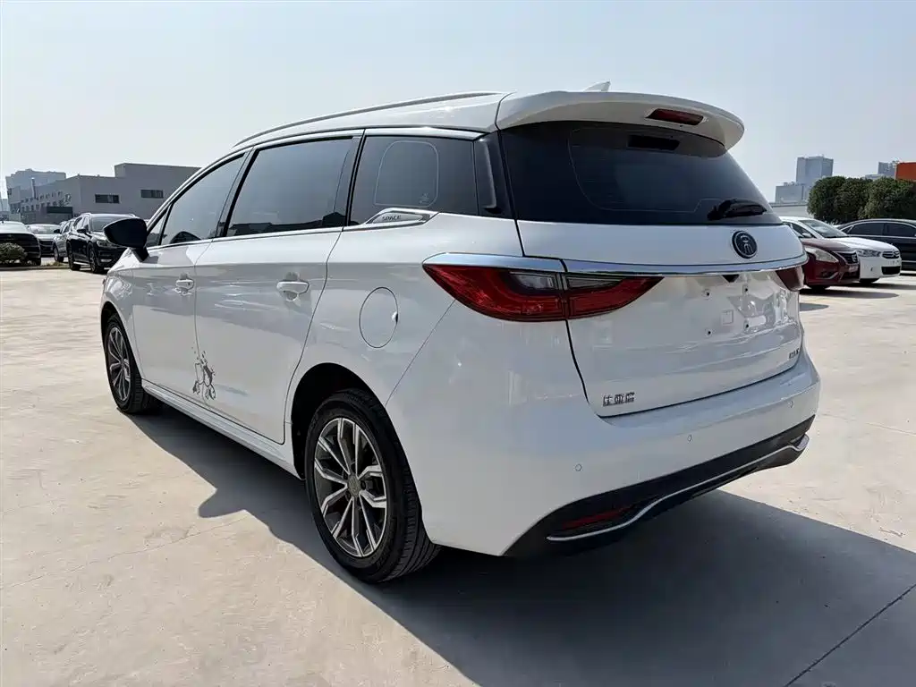 BYD Song MAX MAX 2019 1.5T AT 7 мест VI