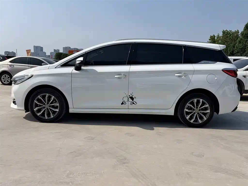 BYD Song MAX MAX 2019 1.5T AT 7 мест VI