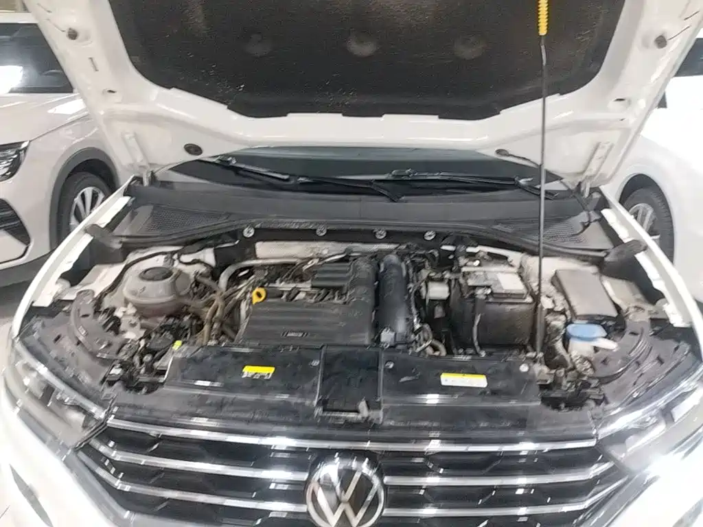 Volkswagen T-Roc — миниатюра 20