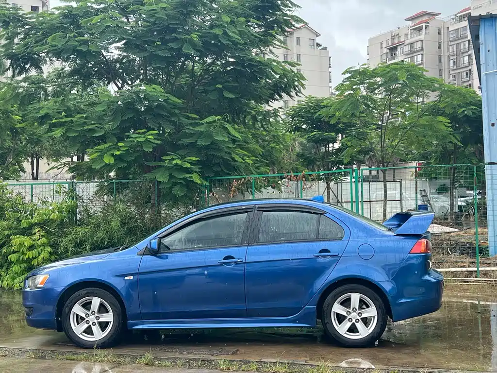 Mitsubishi Lancer EX — миниатюра 3