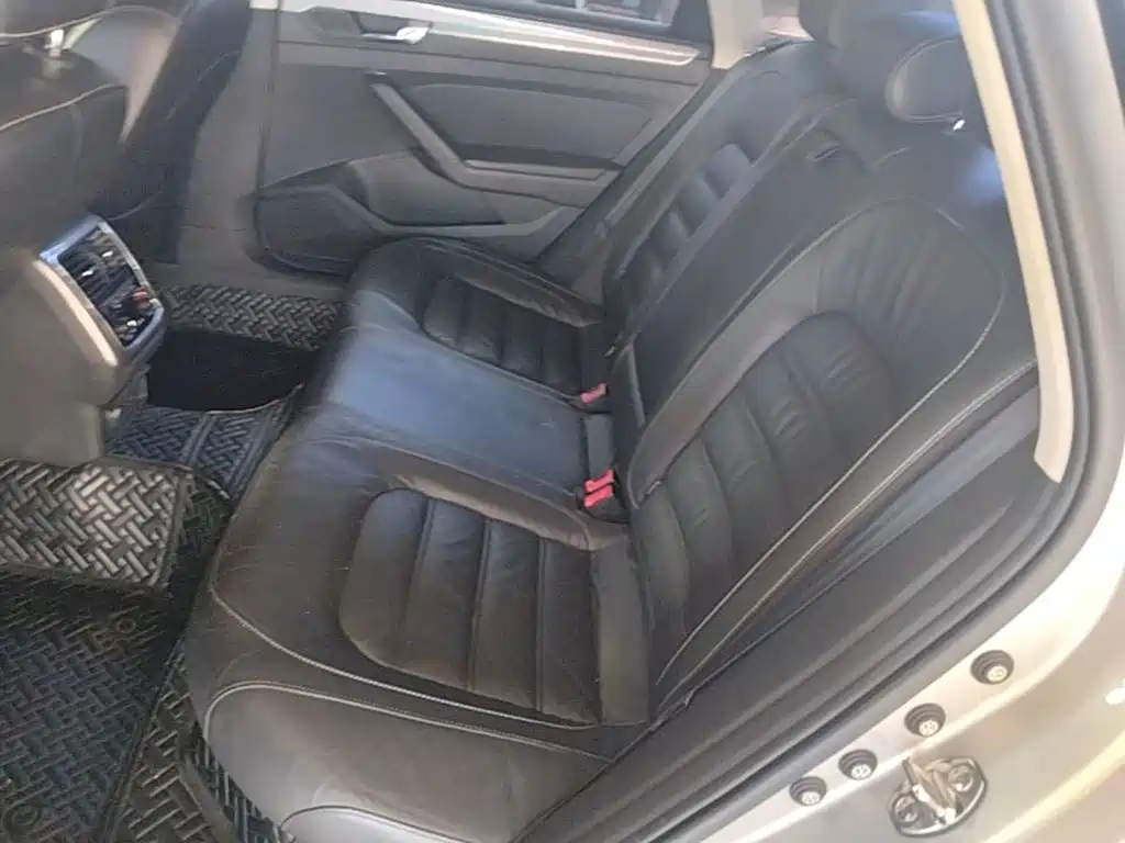 Volkswagen Passat — миниатюра 17