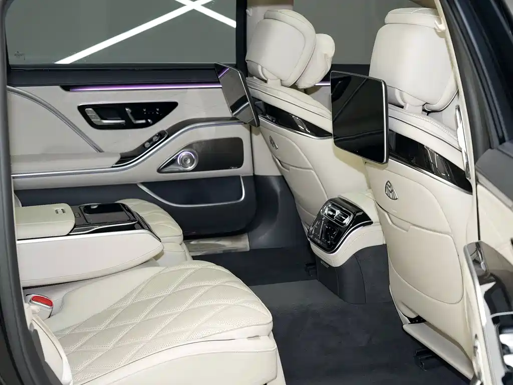 Mercedes-Benz S-Class — миниатюра 17