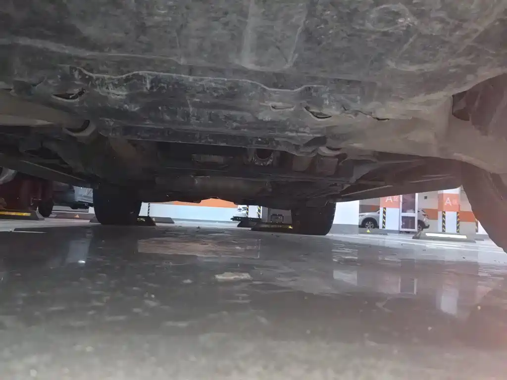 Jeep Grand Cherokee (Import) — миниатюра 22