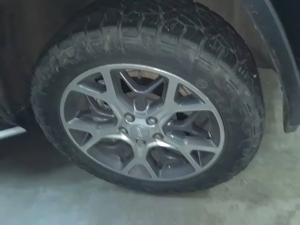 Jeep Grand Cherokee (Import) — миниатюра 24